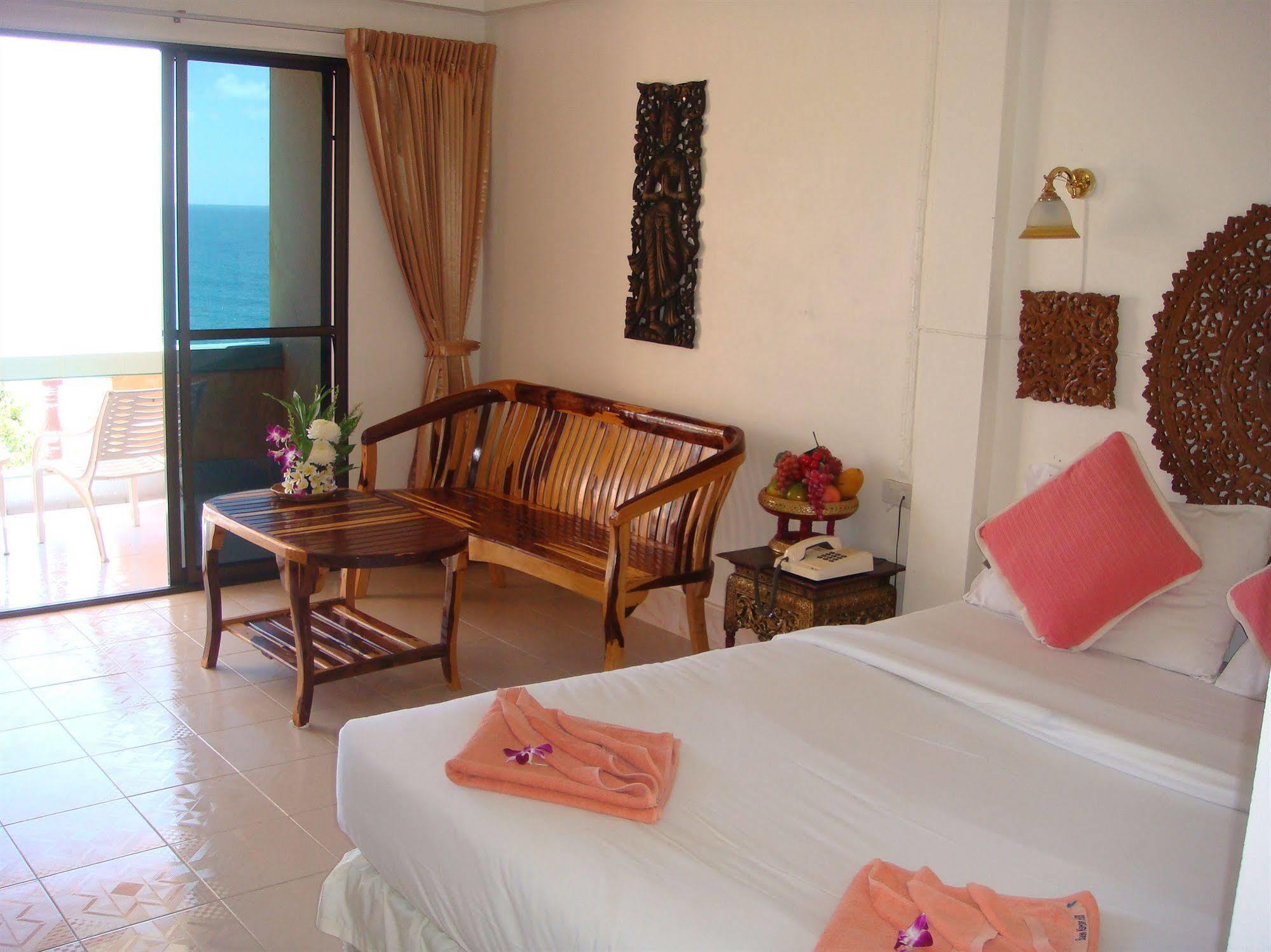 Baan Karon Hill Phuket Resort Экстерьер фото